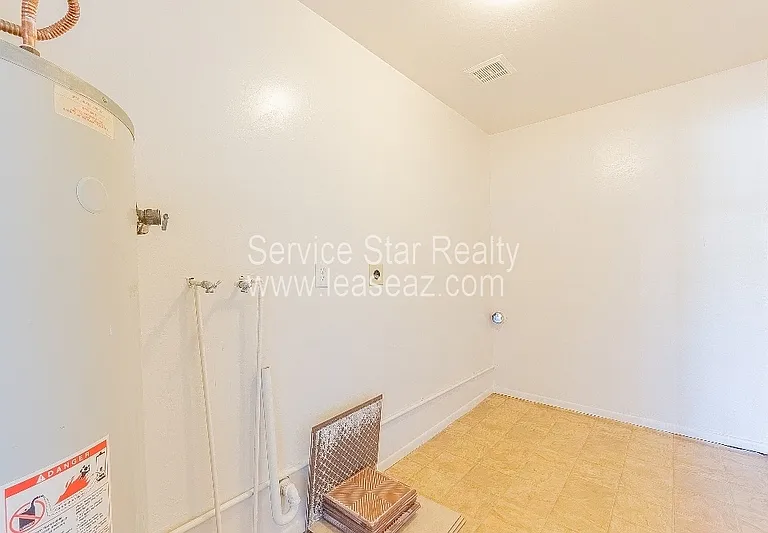 532 W Dublin St — Photo 32