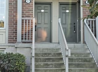 31 Island Rd #10, Toronto, ON M1C0E4