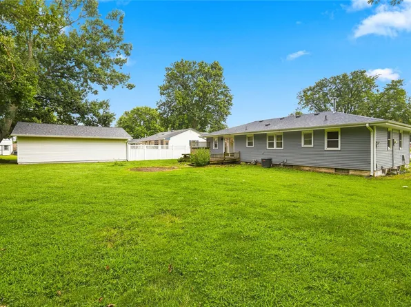 900 E Girard Ave, Indianola, IA 50125