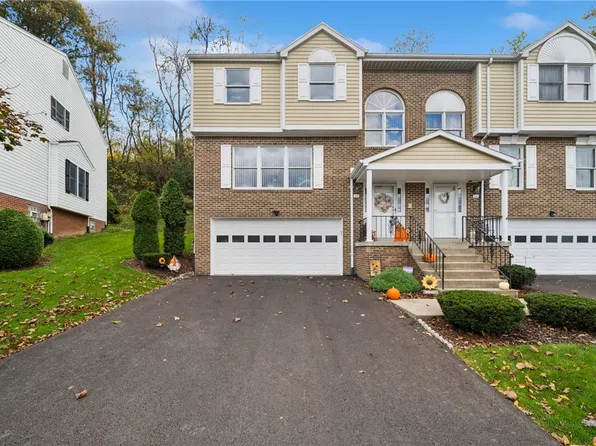 371 Karen Ct, Monroeville, PA 15146