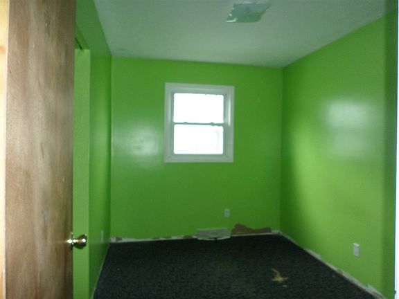 5th image of 925 Dale Ave