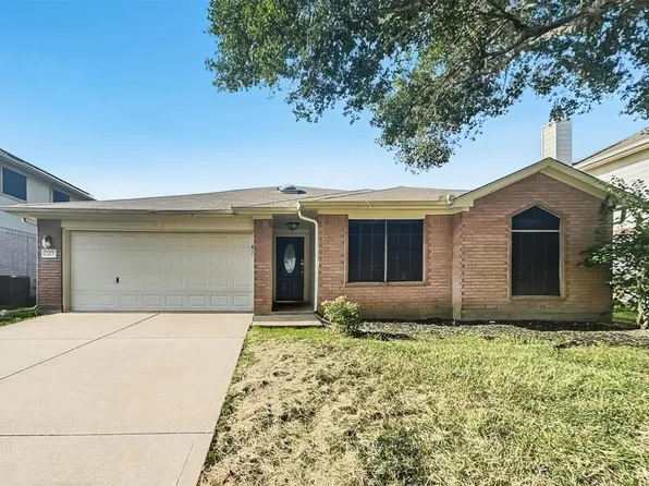 1423 Hunter Green Ln, Fresno, TX 77545