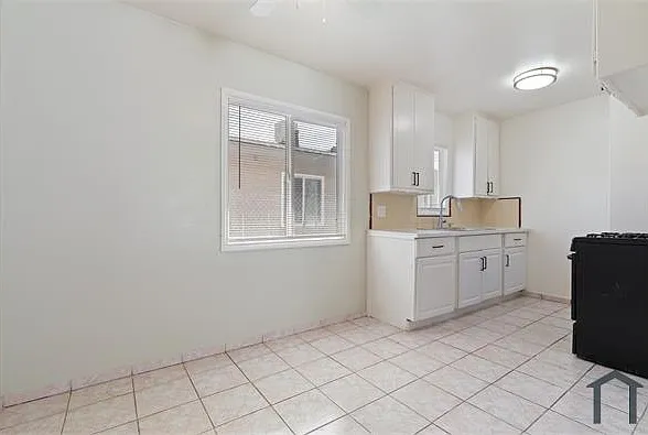 400 E Lancaster Blvd — Photo 14