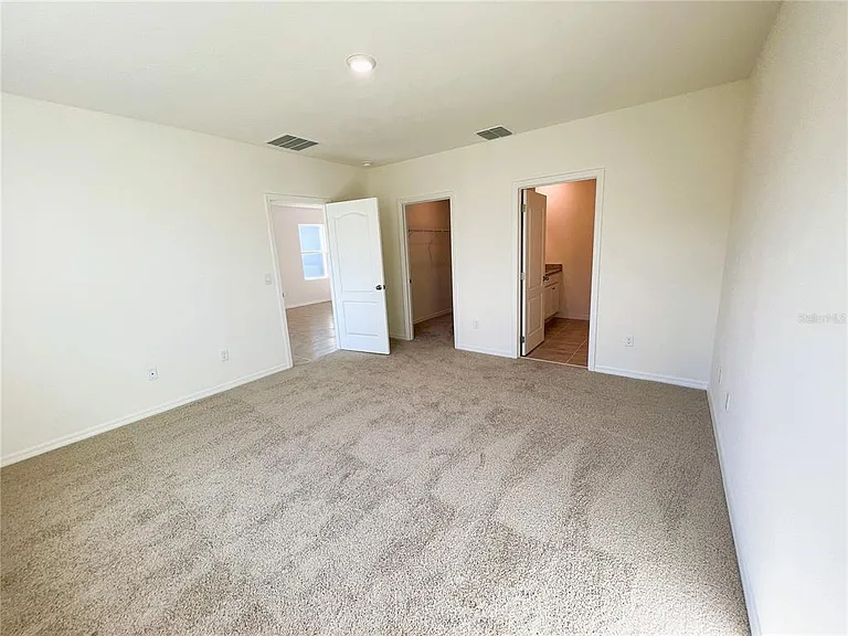 2127 Desert Rose Dr — Photo 11