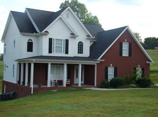 1100 Fox Ridge Dr, Powell, TN 37849