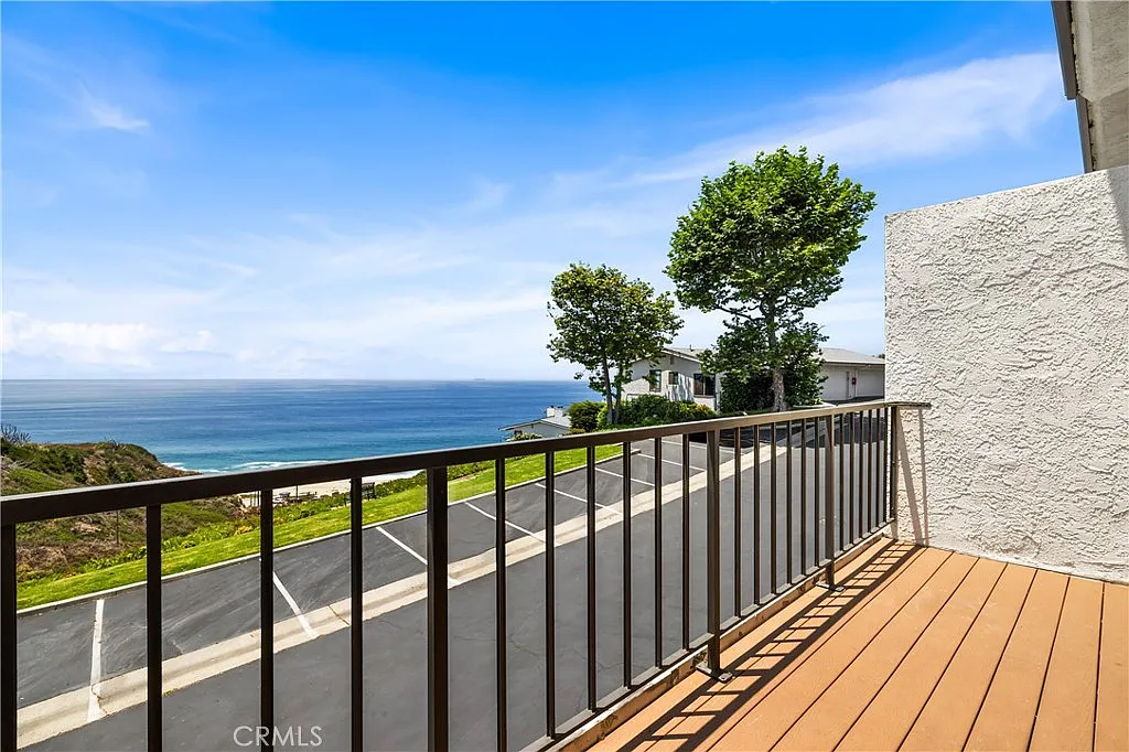2 bed, 1320 sqft, $7,750 — Photo 2