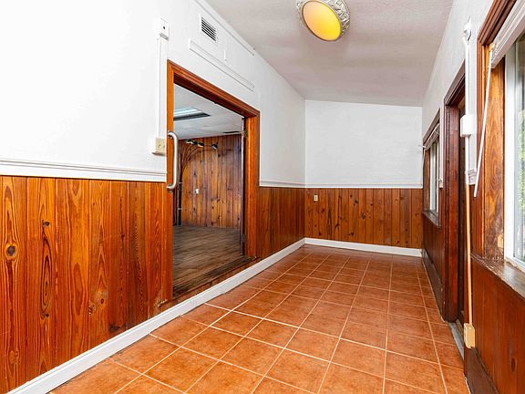 3rd image of 12560 74th Ave N