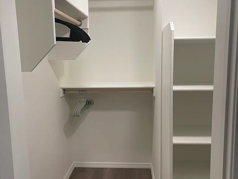 305 San Clemente Ave NW — Photo 6