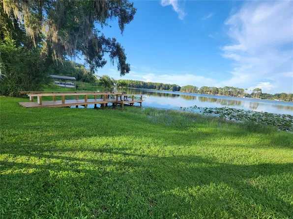 3402 ELLENWOOD LANE, TAMPA, FL 33618