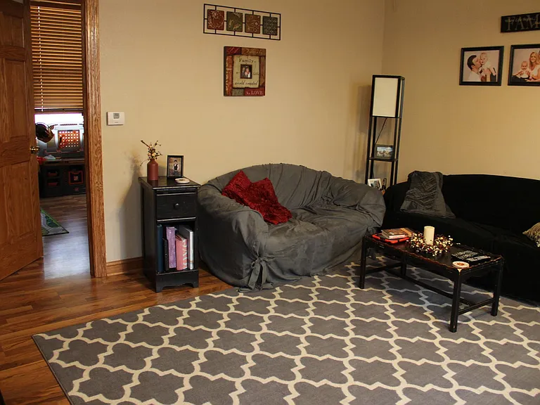 2440 N Oakland Ave — Photo 2