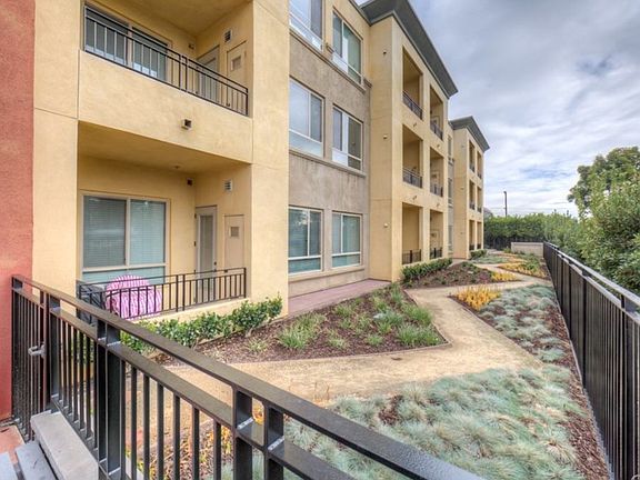 4th image of 2742 Cabrillo Ave Unit 307