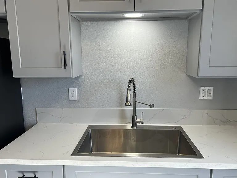 938 Temple Ave #1 — Photo 28