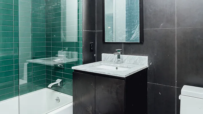 Rented by Nooklyn NYC LLC | media 32