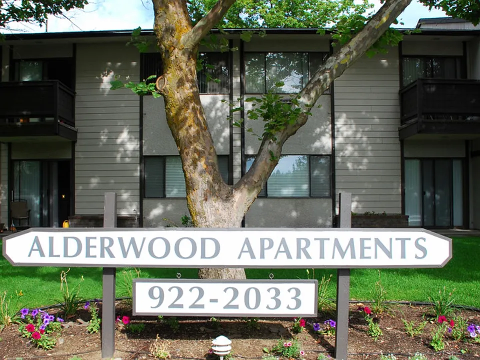 Alderwood Apartments