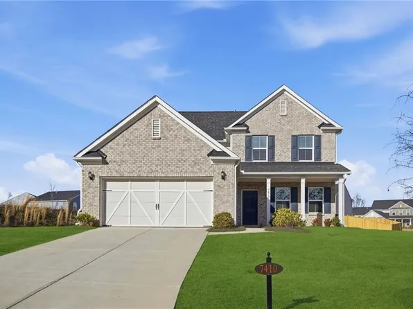 7410 Barclay Ct, Dawsonville, GA 30534