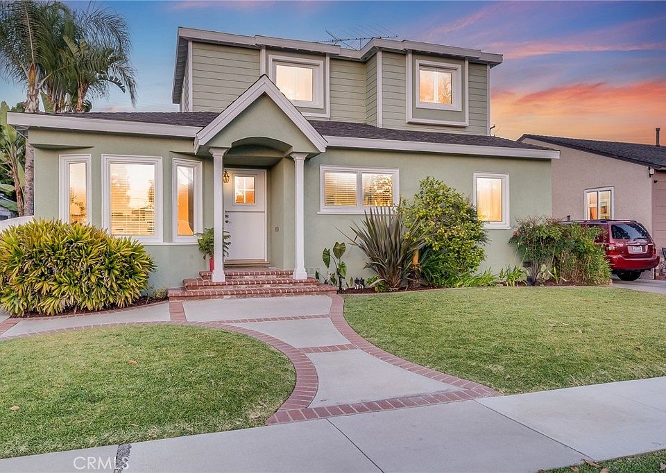 1st image of 3556 Roxanne Ave