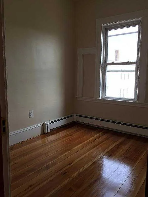 3 bed, $2,600 — Photo 3