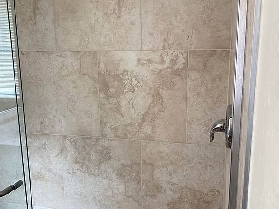 4th image of 5105 Atlantic Ct APT 3