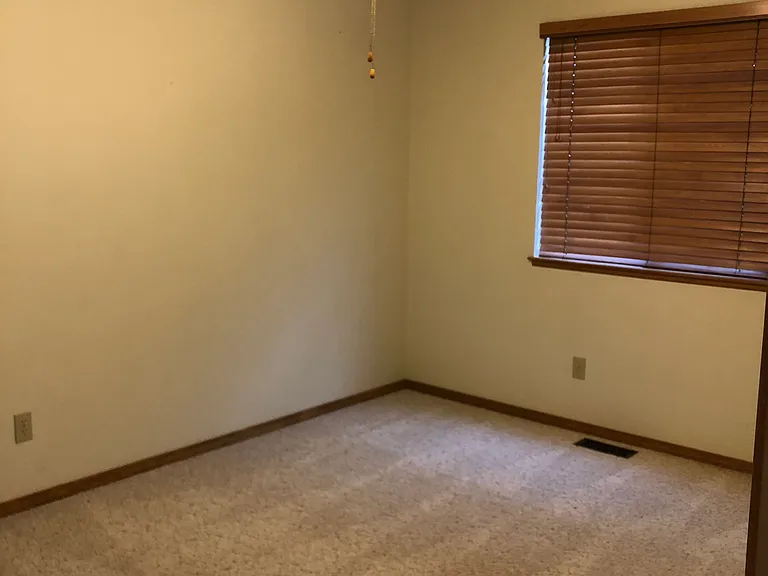 7955 Manston Dr — Photo 11