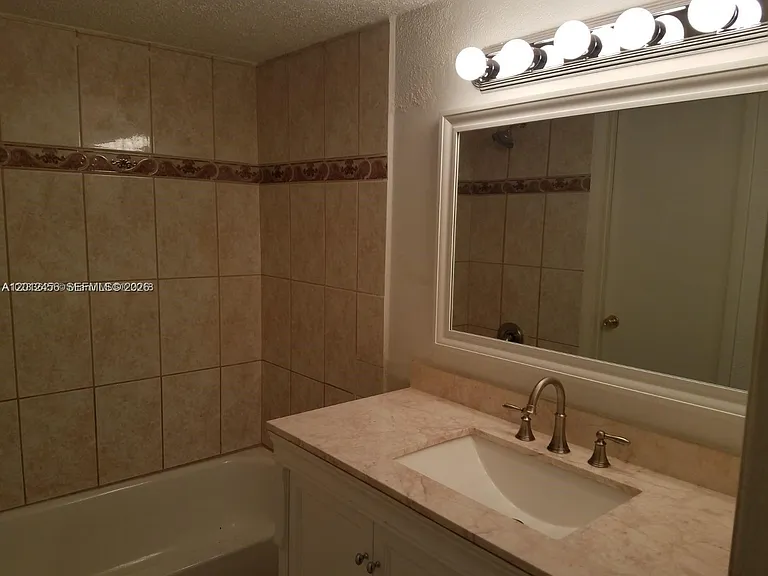 1042 Adams Ave #1042B — Photo 15