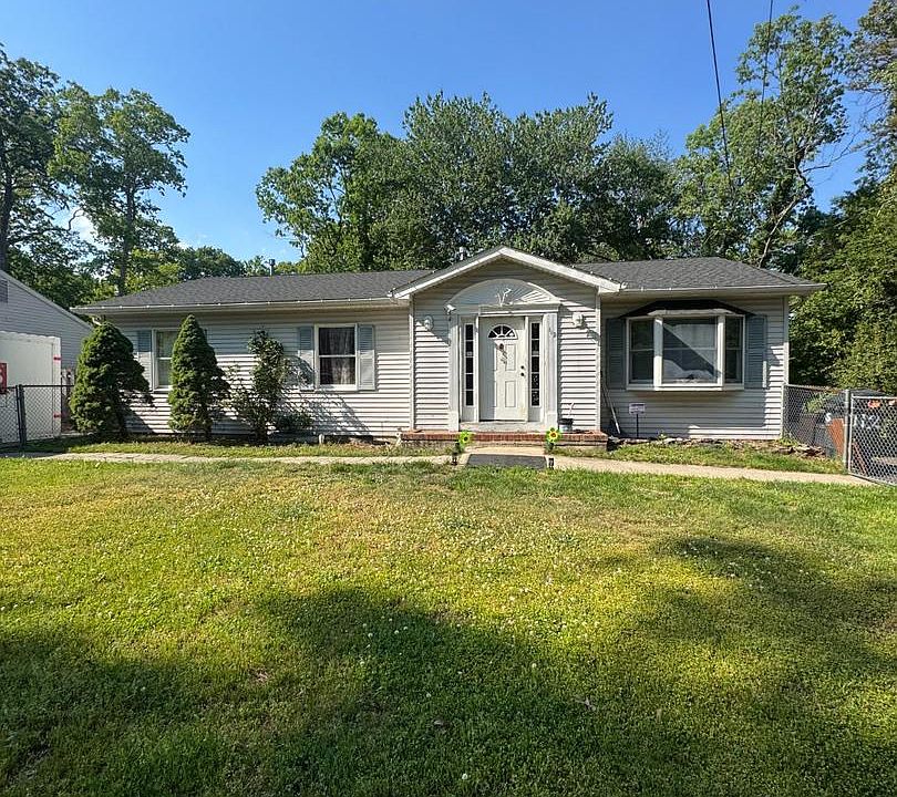 1st image of 112 Phillips Ave