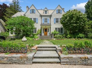 15 Hubbard Park Rd, Cambridge, MA 02138