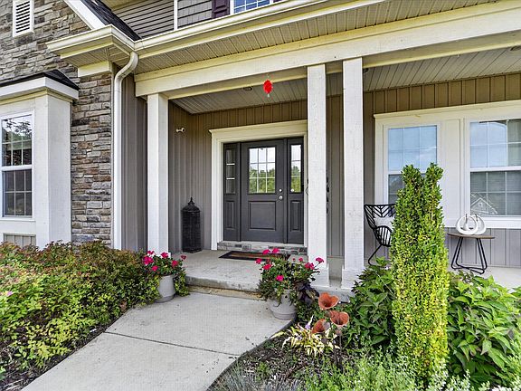 2nd image of 7982 Donegal Ct