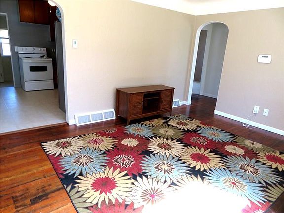 2nd image of 4539 Mitchell Ave
