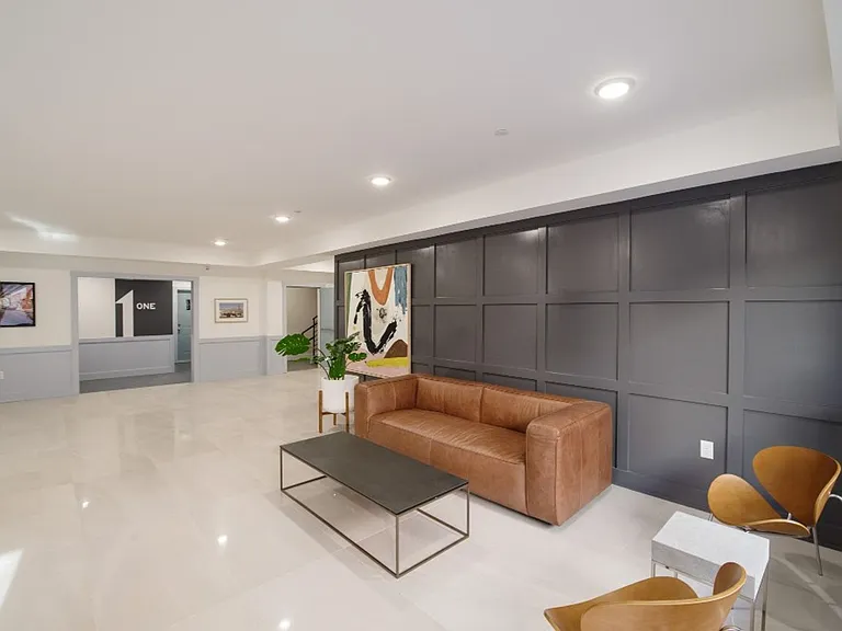 East Main Manayunk Apartments — Photo 43