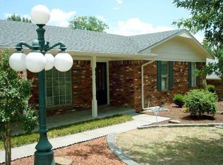 1416 Willow Brook St, Ada, OK 74820