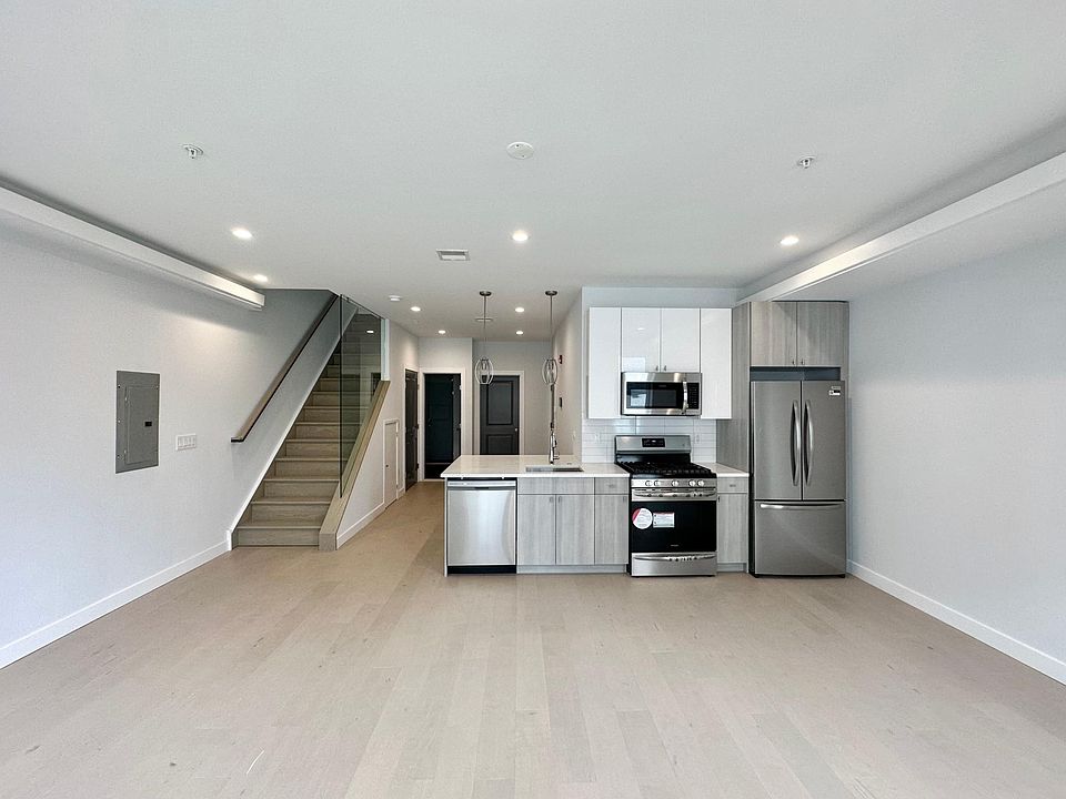 1st image of 1200 N 7th St #Iii