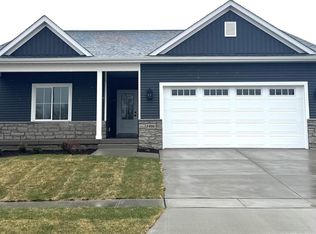 1406 Colonial Ct, Eldridge, IA 52748