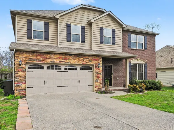 212 Leah Ct, Gallatin, TN 37066