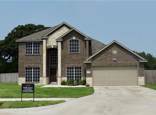 822 Allie Renea Ln, Seagoville, TX 75159