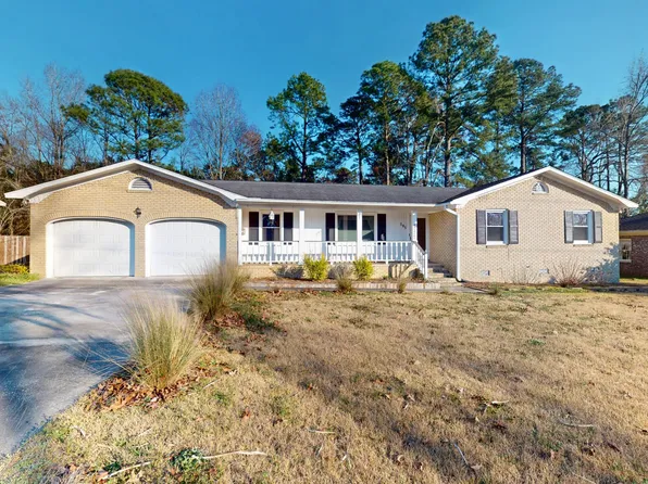 105 Tasker Dr, Summerville, SC 29485