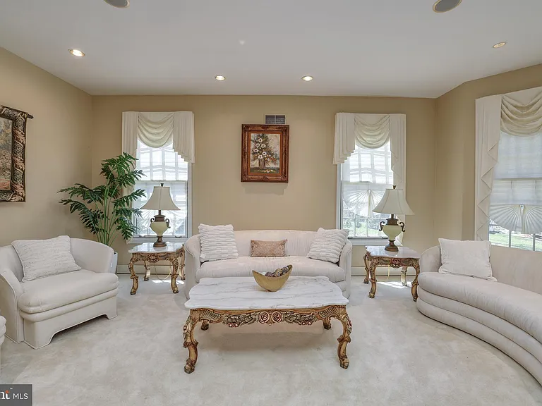 15 Scenic Dr — Photo 4
