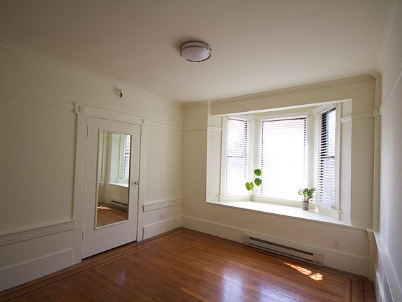 4th image of 1828 Hyde St #1