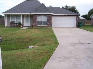 9216 Voltaire Dr, Denham Springs, LA 70706