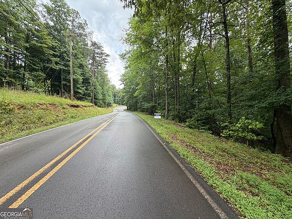 5th image of Pettit Rd