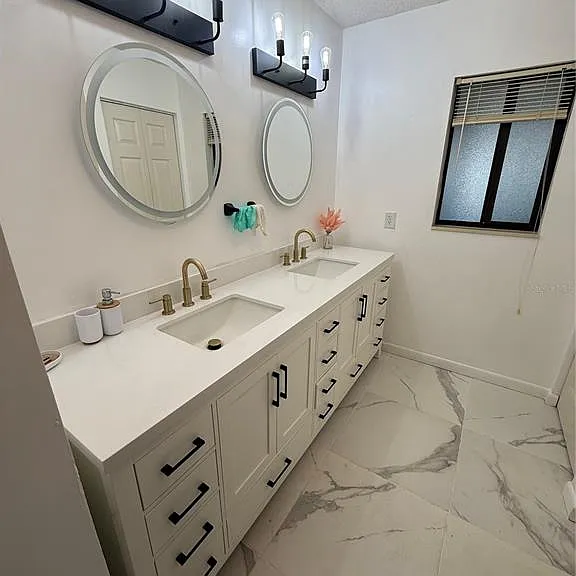 32 Westlawn Pl — Photo 13