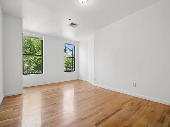 236 Newark Avenue image 14 of 19