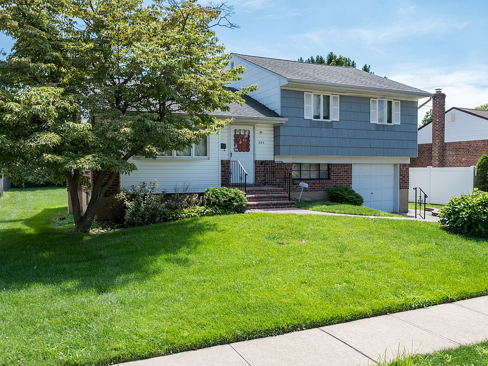 2nd image of 293 Southwood Cir
