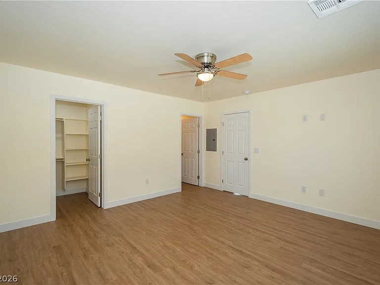 660 San Lorenzo St #1 — Photo 8