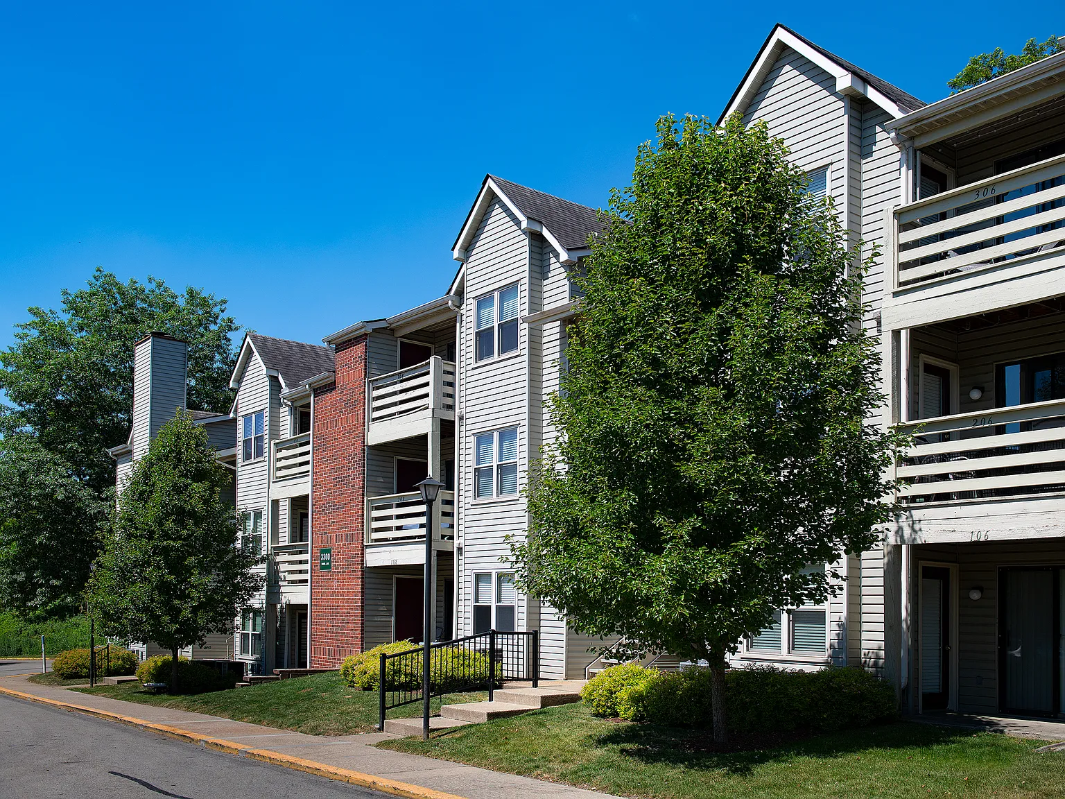 Monroeville Apartments at Belmont Ridge — Photo 4