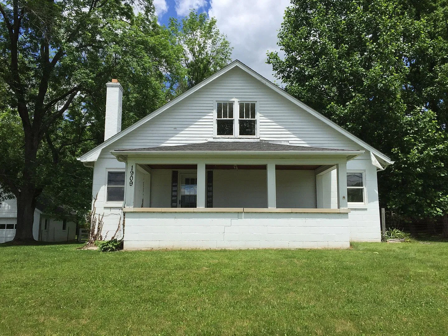 1909 E Rohrer Road — Photo 1
