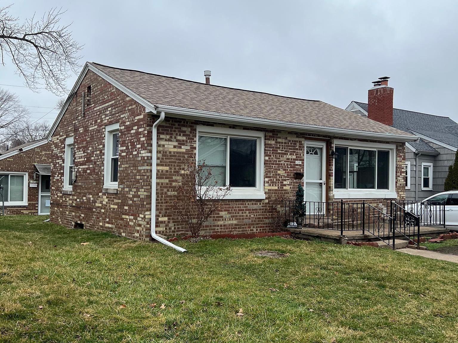 1307 S 9th St, Pekin, IL 61554 Zillow