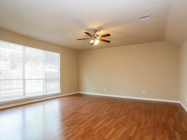 19906 Mason Creek Dr — Photo 2