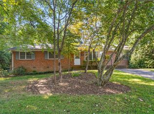 3805 Frazier Rd, Greensboro, NC 27407