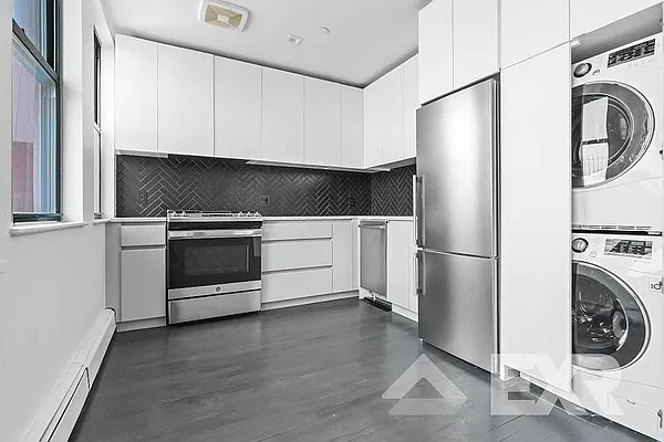 Rented by EXR | media 5