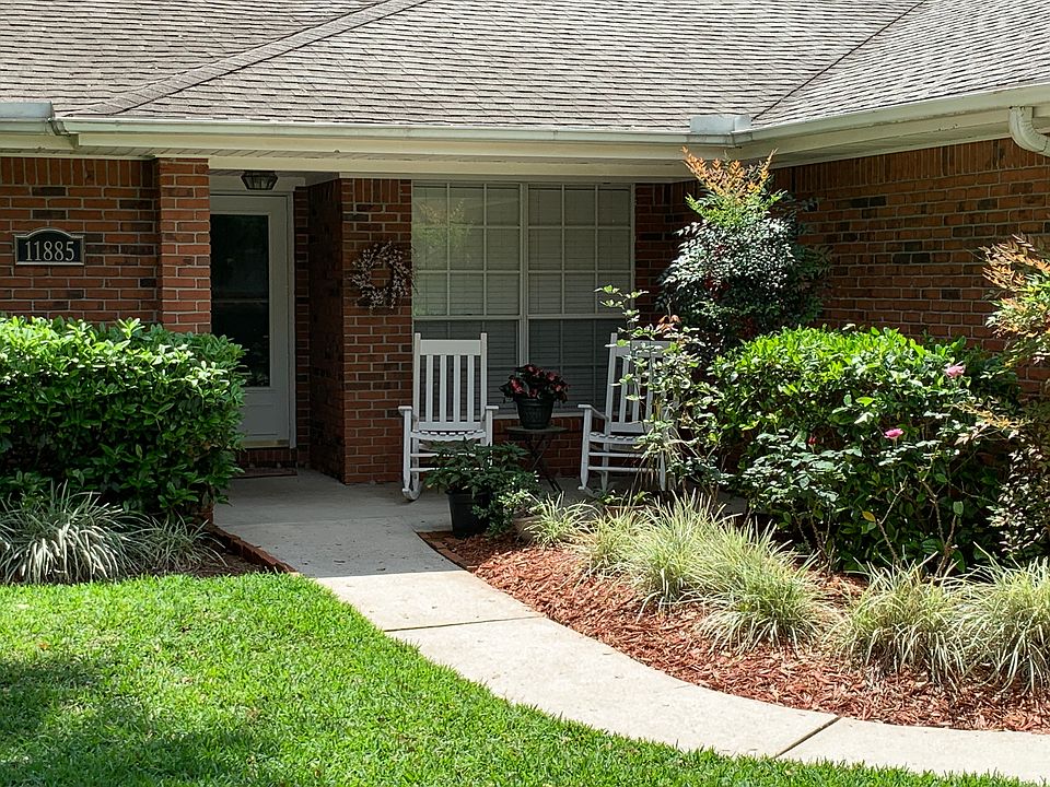 1st image of 11885 Olde Oaks Ct S